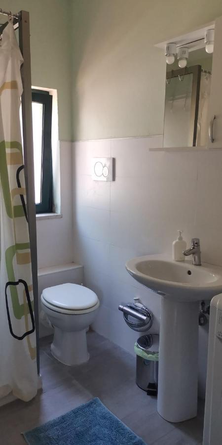 Monolocale I Delfini Apartment มอนเดลโล ภายนอก รูปภาพ