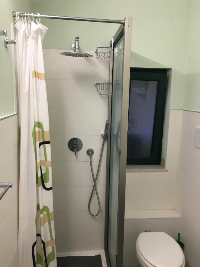 Monolocale I Delfini Apartment มอนเดลโล ภายนอก รูปภาพ